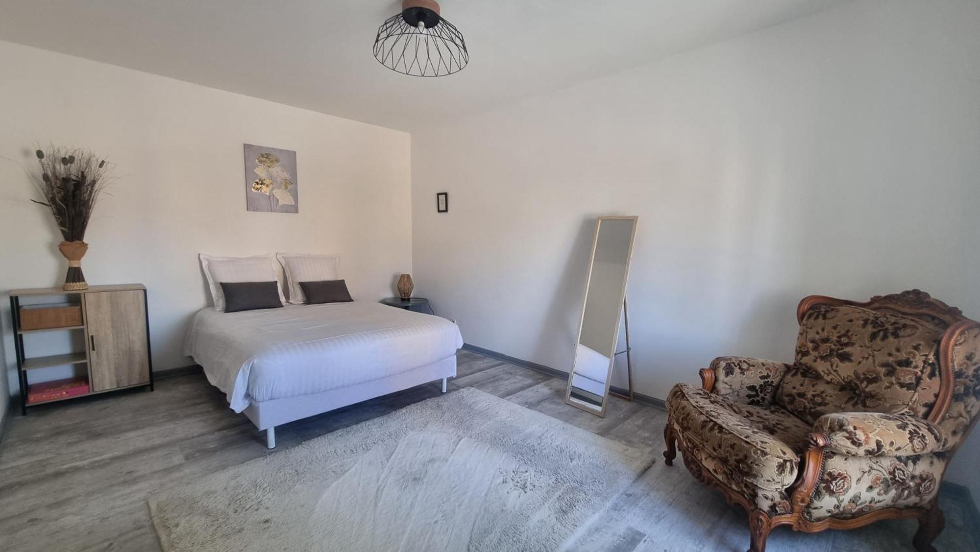 Apt 2 Pieces Cosy Le Rimbaud ชาร์เลอวิลล์-เมซิแยร์ ภายนอก รูปภาพ