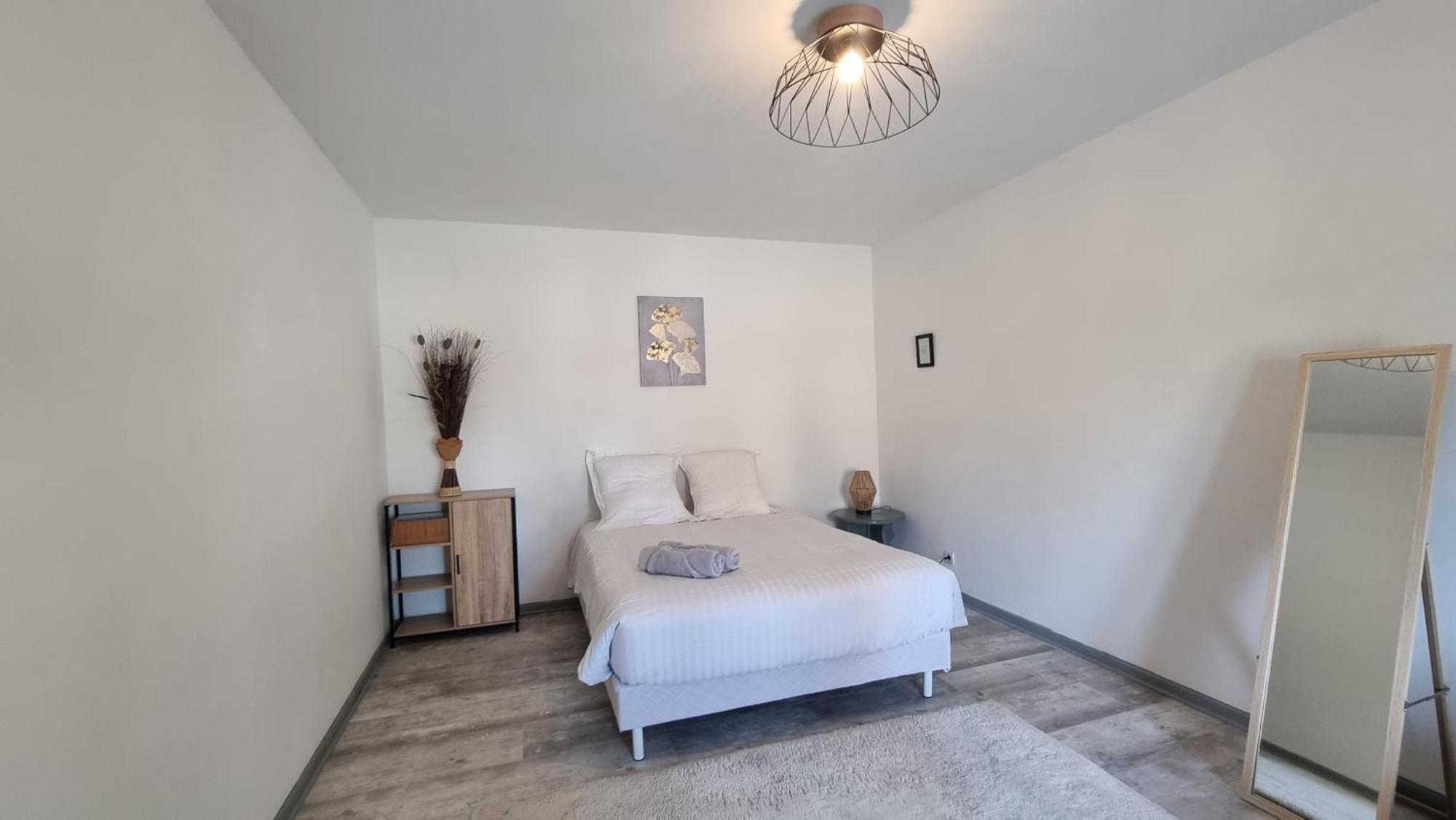 Apt 2 Pieces Cosy Le Rimbaud ชาร์เลอวิลล์-เมซิแยร์ ภายนอก รูปภาพ